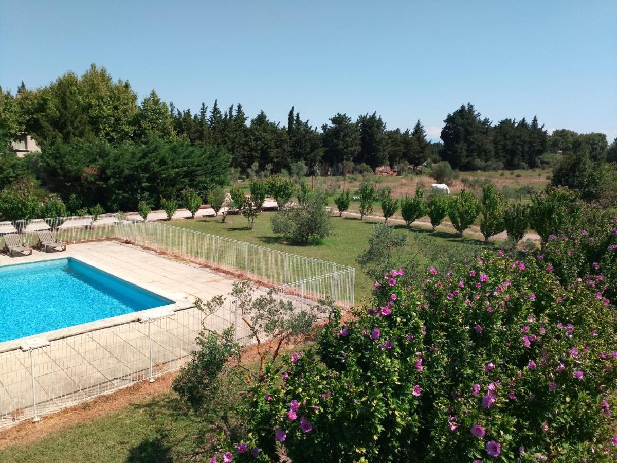 Les Gites Du Mas Canillac Chateaurenard Exterior photo